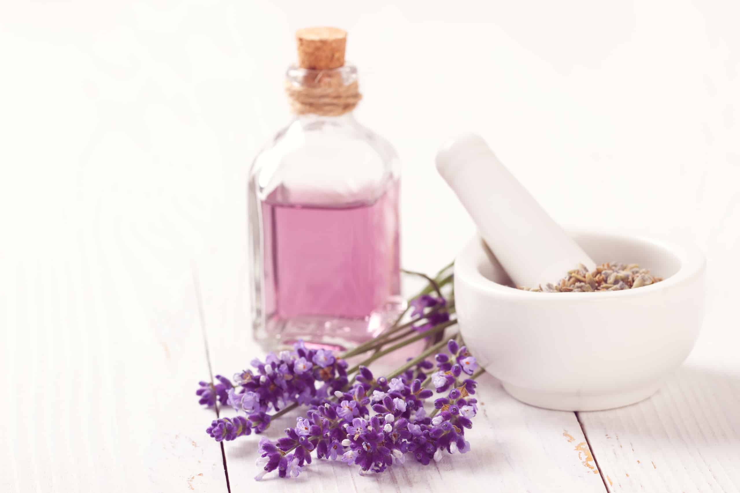 Lavender Oil: A Relaxing Remedy for Back Pain